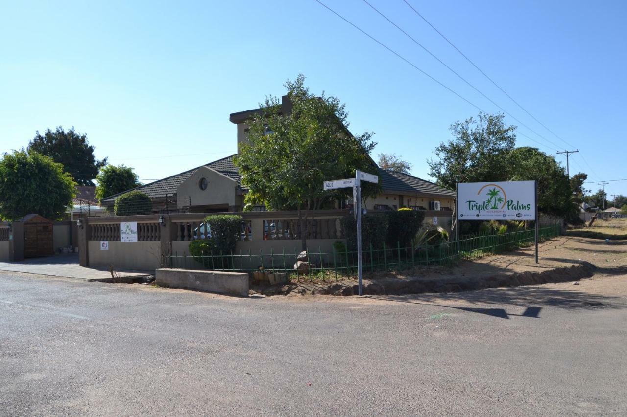 Triple Palms Bed And Breakfast ハボローネ エクステリア 写真