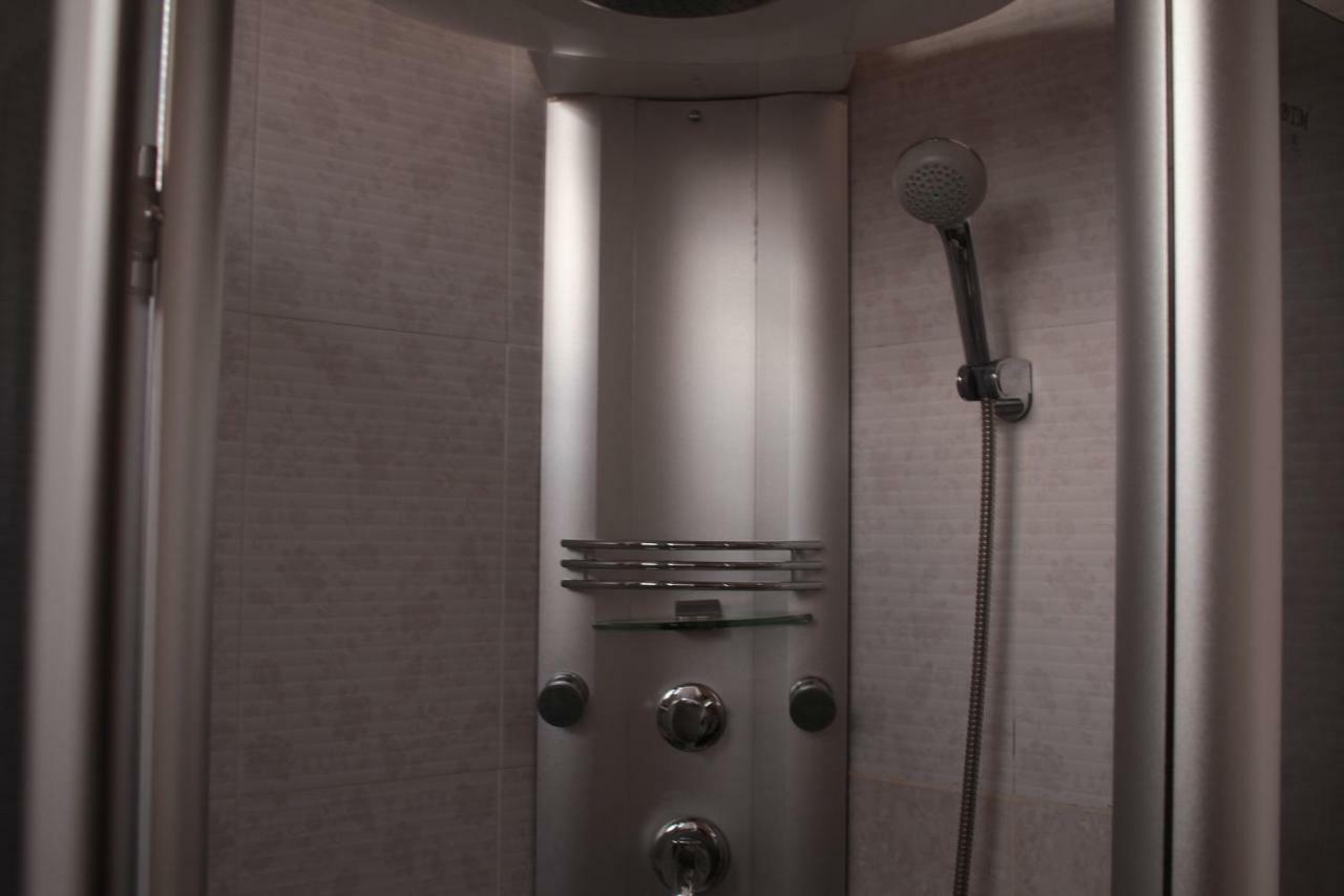 Triple Palms Bed And Breakfast ハボローネ エクステリア 写真