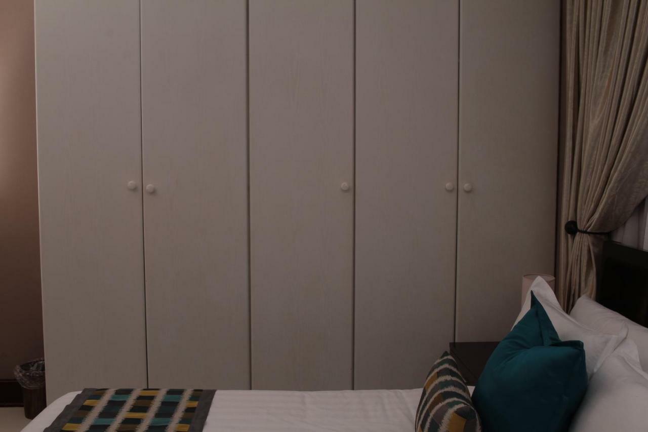 Triple Palms Bed And Breakfast ハボローネ エクステリア 写真